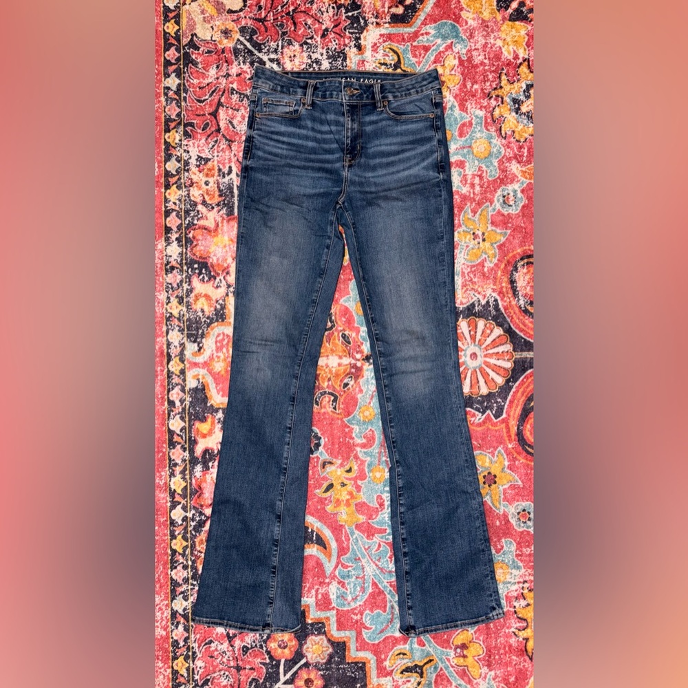 American Eagle Womens High-Rise Skinny Kick Jeans in 8 x-long, EUC - Picture 3 of 3